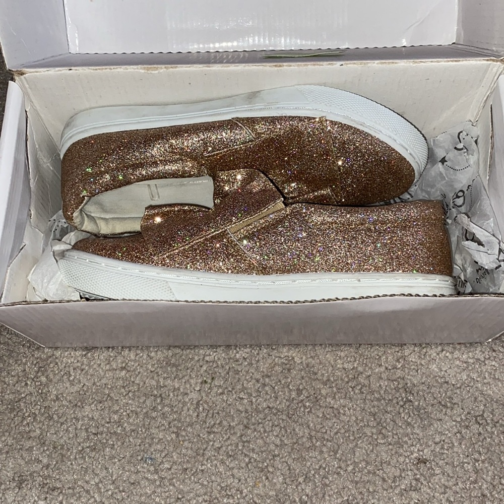 Shoes - Picture 3 of 3